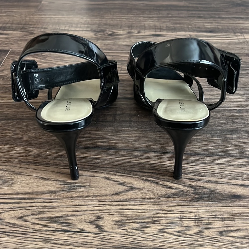Ann Marino Black Patent Ankle Strap Heels Size 10M 3.5” Heel - Picture 4 of 8